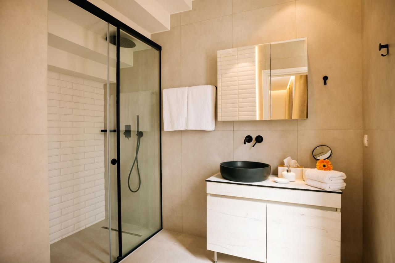 Casa Moazzo Suites And Apartments 레팀노 외부 사진
